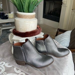 Lucky brand booties girls size 3